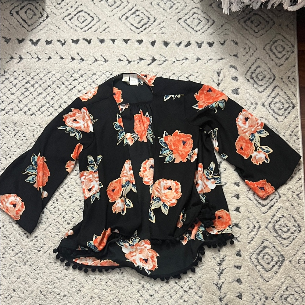 Mimi Chica Floral Black and Orange Women's kimono